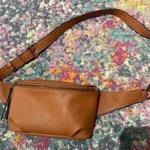 Faux Leather camel brown bum bag